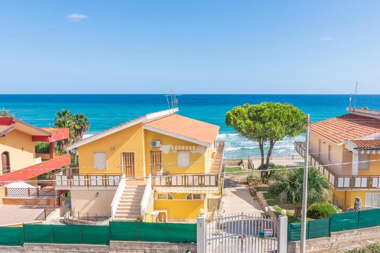 Villa Eden Avola 0*,  Italië
